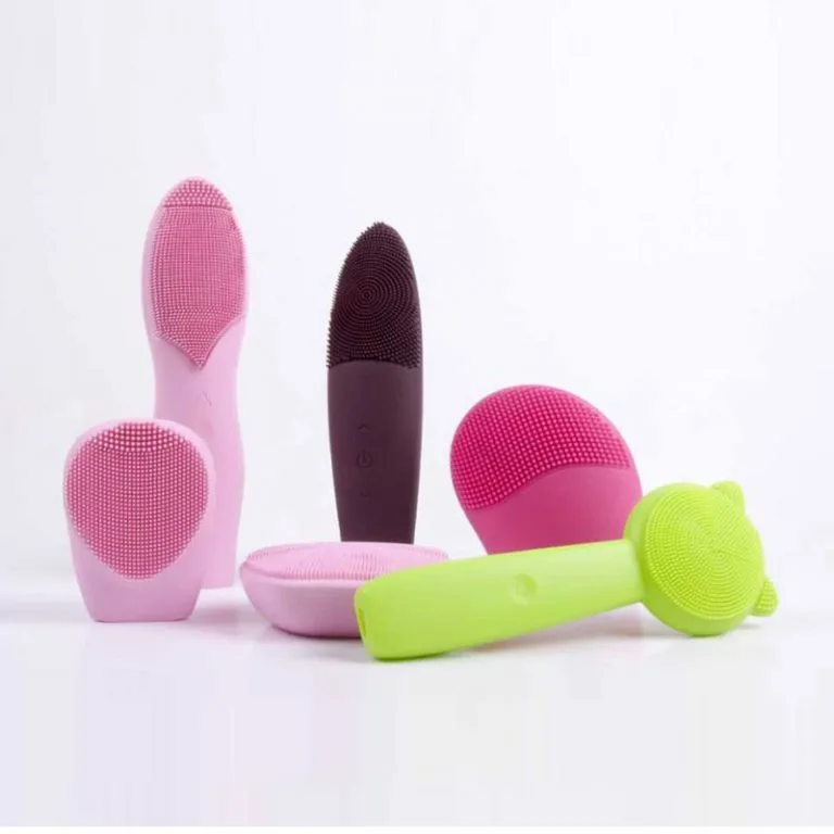 Lengan silikon pembersih muka